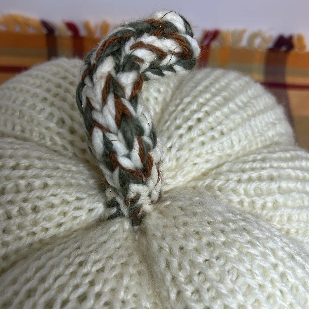 Knit Cream Pumpkin Decor